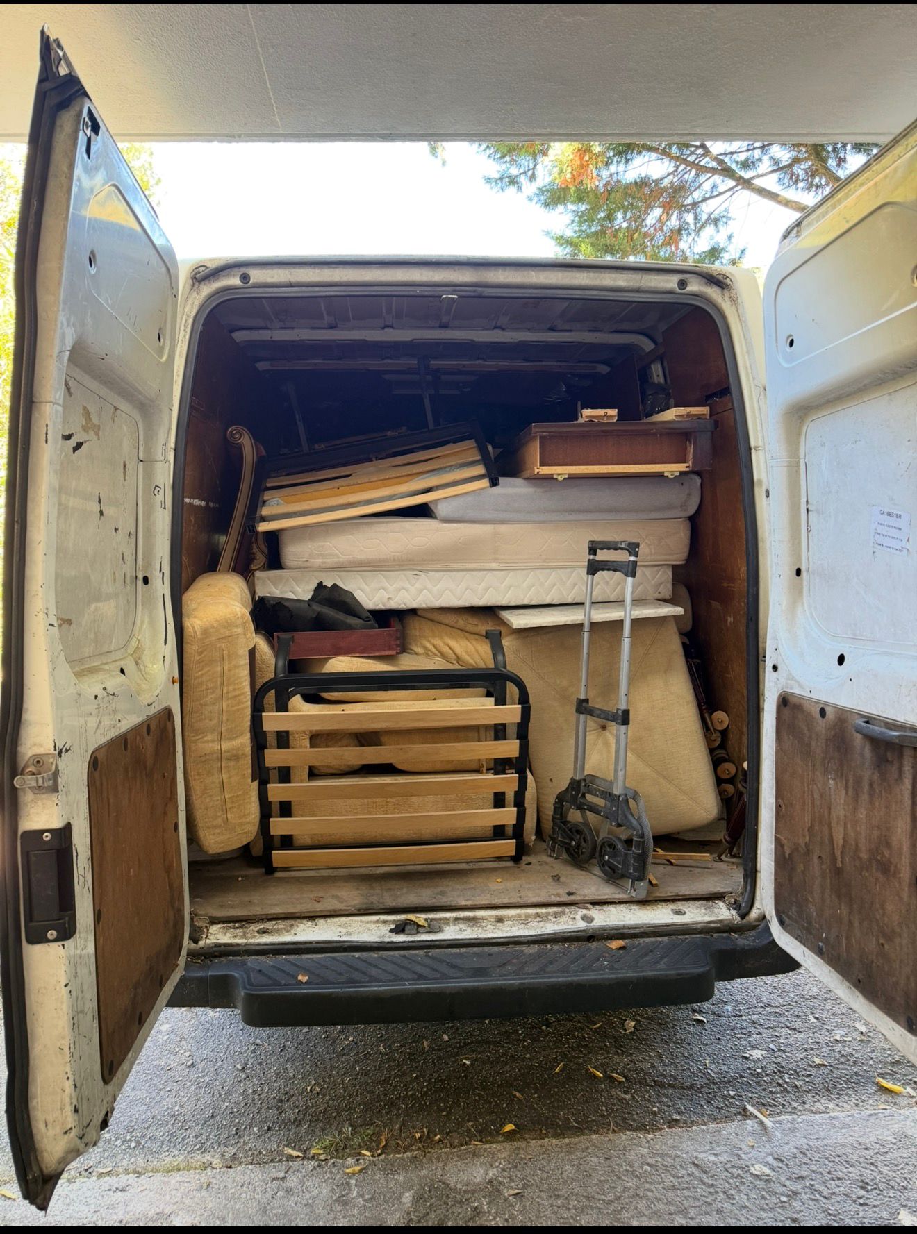 Débarras avant vente immobilière : préparer un bien pour la visite